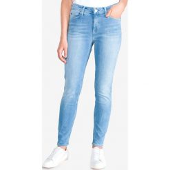 Calvin Klein 011 Dżinsy Niebieski. Niebieskie jeansy damskie Calvin Klein. Za 516,95 zł.