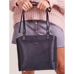 ROVICKY TOREBKA DAMSKA NA RAMIĘ SKÓRA NATURALNA. Szare torebki klasyczne damskie ROVICKY, w paski, ze skóry, eleganckie, na ramię, średnie, bez dodatków. Za 279,90 zł.