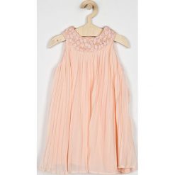 Blukids - Sukienka dziecięca 98-134 cm. Różowe sukienki dziewczęce Blukids, bez wzorów, z poliesteru, eleganckie, bez rękawów, mini, proste. W wyprzedaży za 89,90 zł.
