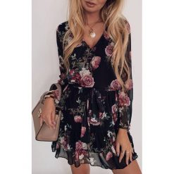 Sukienka PREMATA. Sukienki damskie IVET, xl, bez wzorów, bez kołnierzyka, z krótkim rękawem, krótkie, mini. W wyprzedaży za 89,00 zł.