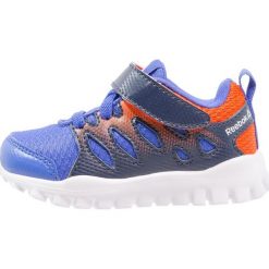 Reebok REALFLEX TRAIN 4.0 ALT Obuwie treningowe acid blue/navy/lava/white. Niebieskie buty sportowe chłopięce marki Reebok, z materiału. Za 149,00 zł.