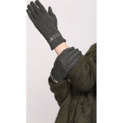 Ciemnoszare Rękawiczki Invisible. Szare rękawiczki damskie Born2be, w paski. Za 19,99 zł.