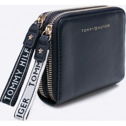 Portfele damskie: Tommy Hilfiger – Portfel