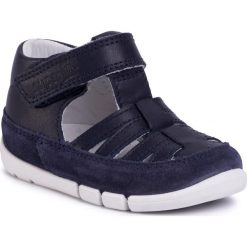 Sandały SUPERFIT - 0-606337-8000 Blau. Niebieskie sandały chłopięce Superfit, ze skóry, bez zapięcia. Za 229,00 zł.