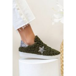 Damskie tenisówki TOMMY KHAKI. Brązowe buty sportowe damskie . W wyprzedaży za 89,00 zł.