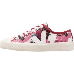 Trampki damskie slip on: Veja WATA Tenisówki i Trampki dazzle white