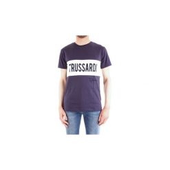 T-shirty z krótkim rękawem Trussardi 52T00253-1T001675. Niebieskie t-shirty męskie Trussardi, s, bez wzorów, bez kołnierzyka, krótkie. Za 208,20 zł.