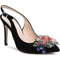 Sandały SOLO FEMME - 34297-A8-020/000-05-00 Czarny. Czarne klapki damskie Solo Femme, bez wzorów, ze skóry, bez obcasa. W wyprzedaży za 299,00 zł.