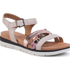 Sandały CAPRICE - 9-28603-24 Beige Led Comb 427. Brązowe klapki damskie Caprice, bez wzorów, ze skóry, bez obcasa. Za 249,00 zł.