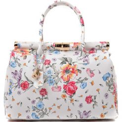 Torebki klasyczne damskie: Skórzana torebka w kolorze białym ze wzorem – 33 x 28 x 16 cm