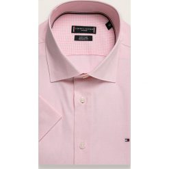 Tommy Hilfiger Tailored - Koszula TT0TT07315. Różowe koszule męskie Tommy Hilfiger Tailored, bez wzorów, z bawełny, eleganckie, z włoskim kołnierzykiem, z krótkim rękawem. Za 269,90 zł.