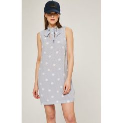 Tommy Hilfiger - Sukienka Harmony. Szare sukienki mini TOMMY HILFIGER, na co dzień, z tkaniny, casualowe, proste. W wyprzedaży za 379,90 zł.