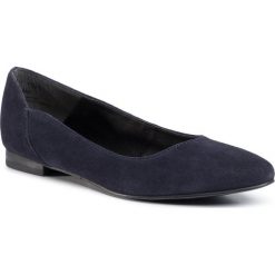 Baleriny TAMARIS - 1-22156-24 Navy Suede 806. Niebieskie baleriny damskie Tamaris, bez wzorów, z zamszu, klasyczne, bez obcasa, bez zapięcia. W wyprzedaży za 189,00 zł.