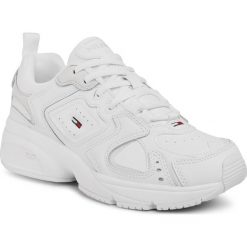 Sneakersy TOMMY JEANS - Hertage Tommy Jeans Sneaker EN0EN00947 White YBR. Białe półbuty damskie Tommy Jeans, na co dzień, bez wzorów, z jeansu, bez obcasa, bez zapięcia. Za 539,00 zł.