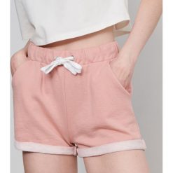 Szorty dresowe - Różowy. Różowe szorty damskie Reserved, s, bez wzorów, z dresówki. Za 39,99 zł.