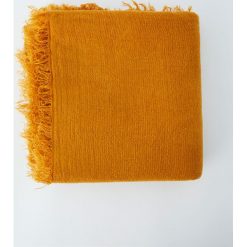 Postrzępiona chustka basic. Szare chusty damskie marki Pull&Bear. Za 69,90 zł.
