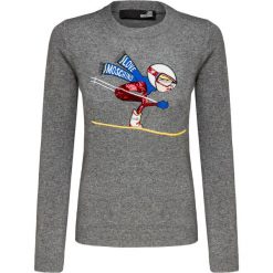 Sweter LOVE MOSCHINO Szary. Szare swetry klasyczne damskie marki Love Moschino, z dzianiny. Za 924,00 zł.