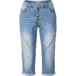 Dżinsy rybaczki "multi-stretch" Boyfriend bonprix średni niebieski. Niebieskie jeansy damskie bonprix, bez wzorów, z jeansu. Za 89,99 zł.
