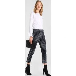 Mos Mosh MATTIE SHIRT Koszula white. Białe bralety damskie marki Mos Mosh, xl, z elastanu. Za 519,00 zł.