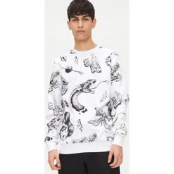 Bluza z nadrukiem Ink Ready - Biały. Białe bluzy męskie Cropp, s, z nadrukiem, bez kołnierzyka, bez rękawów, bez kaptura. Za 99,99 zł.