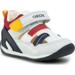 Sandały GEOX - B Beach B. A B020BA 08554 C0899 White/Navy. Białe sandały chłopięce Geox, ze skóry, bez zapięcia. W wyprzedaży za 159,00 zł.