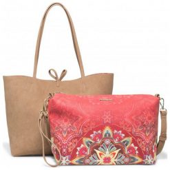 Desigual Torebka Damska Czerwona Polaris Capri. Czerwone torebki klasyczne damskie marki Desigual. Za 349,00 zł.
