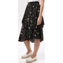 Czarna Spódnica Marybel. Czarne spódniczki damskie Born2be, xl, bez wzorów, midi. W wyprzedaży za 44,99 zł.