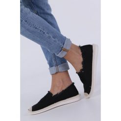 Czarne espadryle z gumką casu sj1926-1. Czarne espadryle damskie Casu, bez wzorów, bez obcasa. Za 89,99 zł.