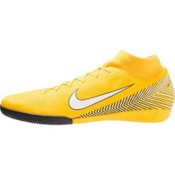 Nike Performance SUPERFLYX 6 ACADEMY IC Halówki amarillo/white/black. Żółte buty skate męskie Nike Performance, z gumy, do piłki nożnej. Za 399,00 zł.