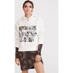 Bluza Star Wars - Kremowy. Białe bluzy damskie Reserved, s, z motywem z bajki, bez rękawów, bez kaptura. Za 89,99 zł.