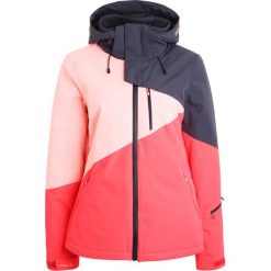 Brunotti CYLENNE Kurtka snowboardowa punch pink. Czerwone kurtki damskie marki Brunotti, xl, z poliesteru, narciarskie. W wyprzedaży za 607,20 zł.