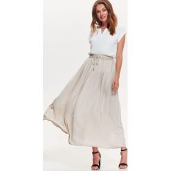 Długa spódnica. Brązowe spódniczki damskie Top Secret, na lato, bez wzorów, z tkaniny, eleganckie, długie, maxi. W wyprzedaży za 49,99 zł.