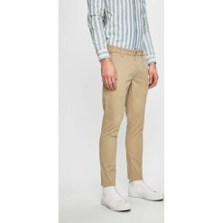 Only & Sons - Spodnie. Szare spodnie męskie Only & Sons, bez wzorów, z elastanu. W wyprzedaży za 69,90 zł.