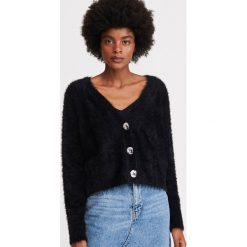 Pluszowy sweter - Czarny. Czarne swetry damskie Reserved, s, bez wzorów, bez rękawów, bez kaptura. W wyprzedaży za 69,99 zł.