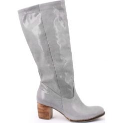 Kozaki - skóra naturalna - model 154 - kolor szary błyszczący. Szare kozaki damskie Zapato, do pracy, na lato, ze skóry, biznesowe, na wysokim obcasie, na obcasie, bez zapięcia. W wyprzedaży za 366,75 zł.