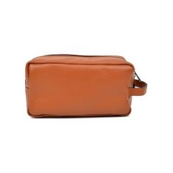 Skórzana kosmetyczka w kolorze brązowym - (S)25,5 x (W)13,5 x (G)9 cm. Pomarańczowe kosmetyczki damskie Black Friday Bags, bez wzorów, ze skóry. W wyprzedaży za 139,95 zł.