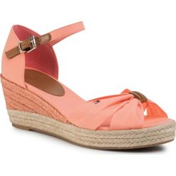 Espadryle TOMMY HILFIGER - Basic Opened Toe Mid Vedge FW0FW04785 Island Coral SN7. Pomarańczowe espadryle damskie TOMMY HILFIGER, bez wzorów, ze skóry, bez obcasa, na obcasie. W wyprzedaży za 329,00 zł.