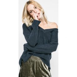 Swetry klasyczne damskie: Pepe Jeans – Sweter Alexas