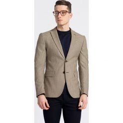 Marciano Guess - Marynarka. Brązowe garnitury męskie MARCIANO GUESS, z aplikacjami, z elastanu. W wyprzedaży za 429,90 zł.
