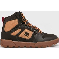 DC - Buty. Brązowe buty trekkingowe męskie marki DC, z materiału, na sznurówki, outdoorowe. Za 579,90 zł.