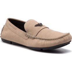 Mokasyny EMPORIO ARMANI - X4B124 XF188 00530 Sand. Brązowe mokasyny męskie Emporio Armani, ze skóry. Za 819,00 zł.