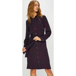 Calvin Klein - Sukienka. Niebieskie sukienki damskie Calvin Klein, na co dzień, bez wzorów, z poliesteru, casualowe, bez kołnierzyka, z długim rękawem, długie, mini, proste. W wyprzedaży za 429,90 zł.