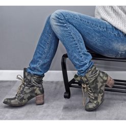 Botki - skóra naturalna - model 451 - kolor moro. Czarne botki damskie Zapato, na zimę, ze skóry, eleganckie, za kostkę, na wysokim obcasie, na obcasie, na sznurówki. W wyprzedaży za 299,25 zł.