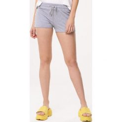 Szare Szorty Succour. Szare szorty damskie Born2be, s, z napisami, z dzianiny. Za 39,99 zł.