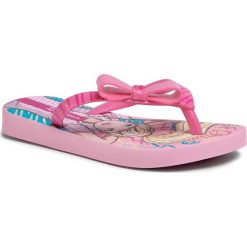 Japonki IPANEMA - Barbie Style Kids 25729 Pink/Pink 20197. Różowe sandały dziewczęce Ipanema, z tworzywa sztucznego, bez zapięcia. Za 69,99 zł.
