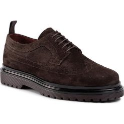 Półbuty GANT - Beaumont 19633938 Dark Brown G46. Pomarańczowe półbuty męskie GANT, ze skóry, klasyczne. W wyprzedaży za 289,00 zł.