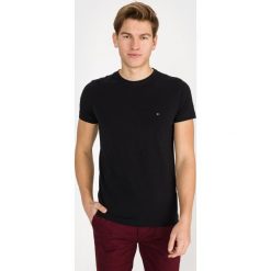 Tommy Hilfiger Core Koszulka Czarny. Czarne podkoszulki męskie TOMMY HILFIGER, s, bez wzorów, z elastanu, bez kołnierzyka, krótkie. Za 187,95 zł.