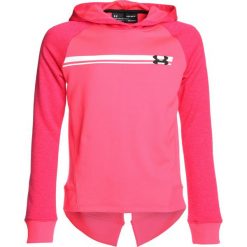 Under Armour FRENCH TERRY HOODY Bluza z kapturem penta pink. Czerwone bluzy dziewczęce Under Armour, z poliesteru, z kapturem. W wyprzedaży za 170,10 zł.