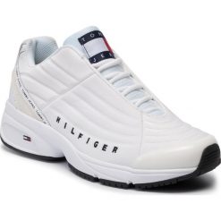 Sneakersy TOMMY JEANS - Heritage Tommy Jeans Sneaker EM0EM00318 White 100. Białe sneakersy męskie Tommy Jeans, bez zapięcia. Za 539,00 zł.