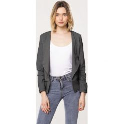 Granatowa Marynarka Just As Soon. Szare marynarki damskie Born2be, z aplikacjami. Za 39,99 zł.
